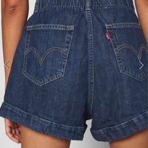 Levi's paperbag denim shorts 2 waist 26